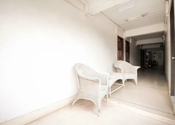 Oyo 335 Top Khaosan Hotel